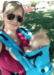 Breastfeeding carrier 