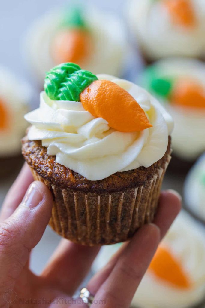 Carrot cake cupcakes - Bornfertilelady