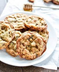 The Best Oatmeal Cookies - Bornfertilelady